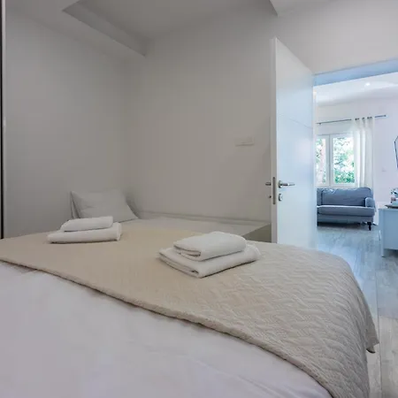 Palace Paulina 1b Апартаменты *